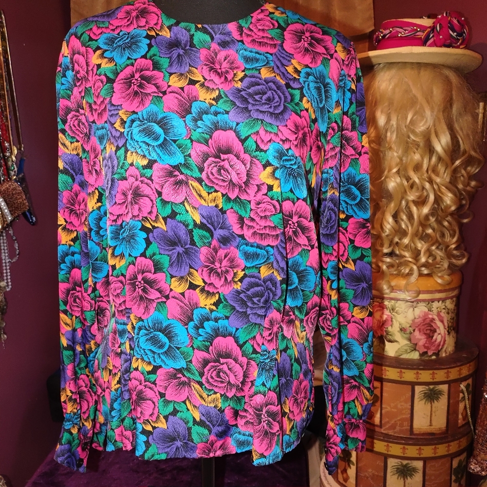 Laura & Jayne Collection Shiny Roses Blouse 12